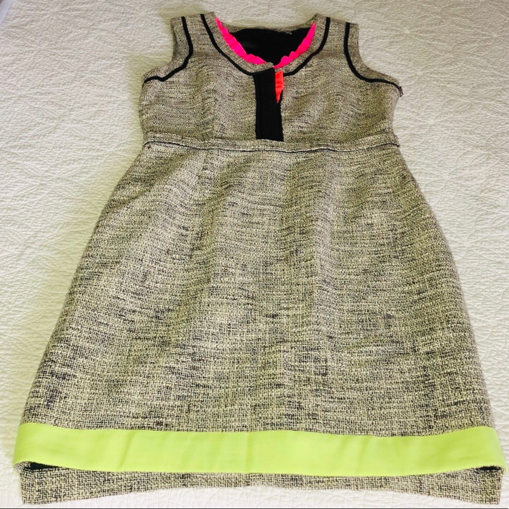 NWOT Tahari designer dress suit